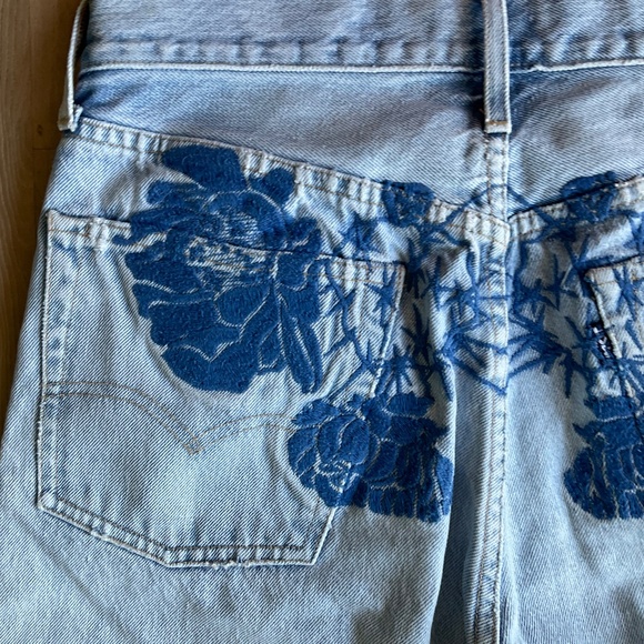 Leviβs Embroidered 501 Made & Crafted Straight denim jeans Boho free people 27 - Picture 11 of 15